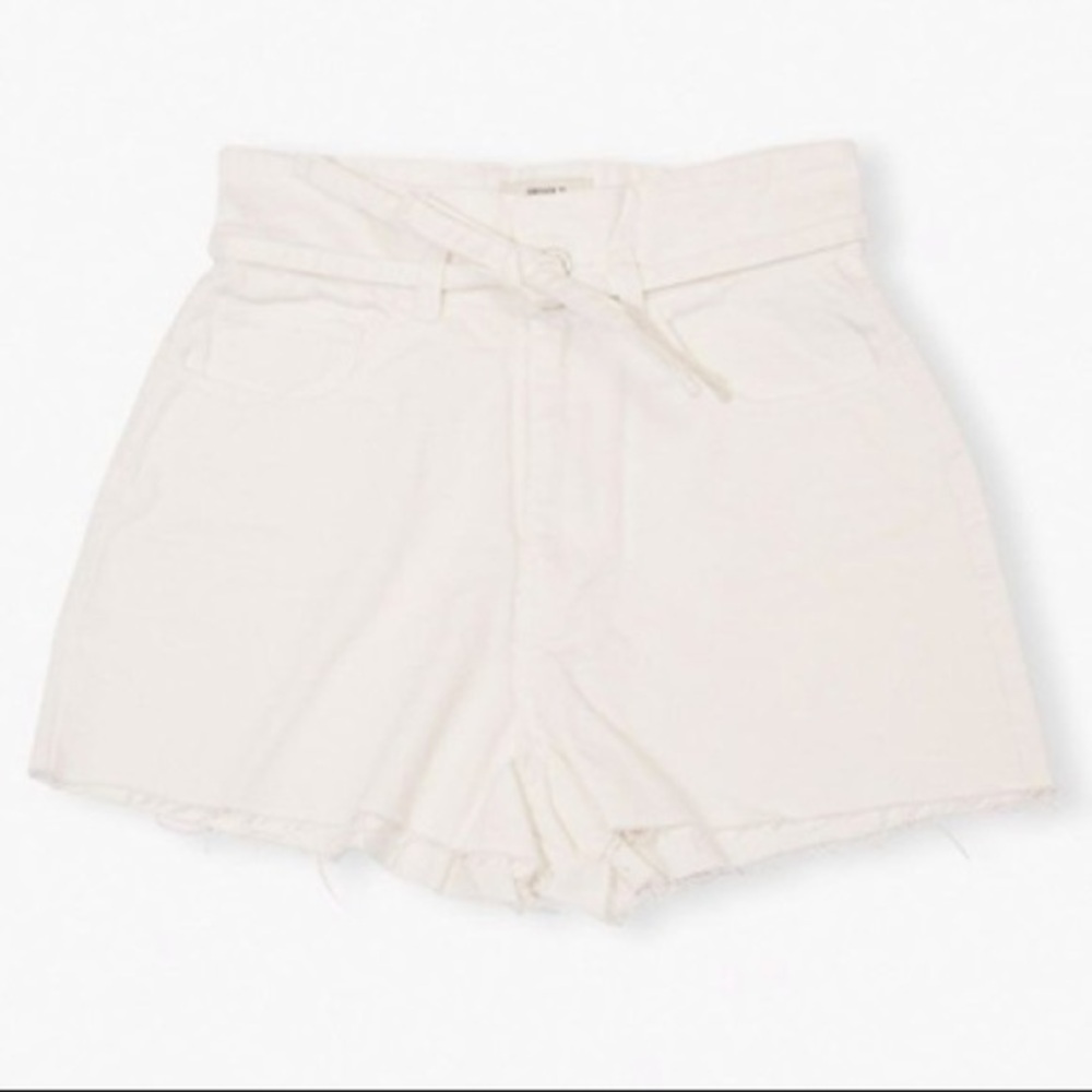 ✨NWT✨Forever 21 White Denim Paper Bag Shorts